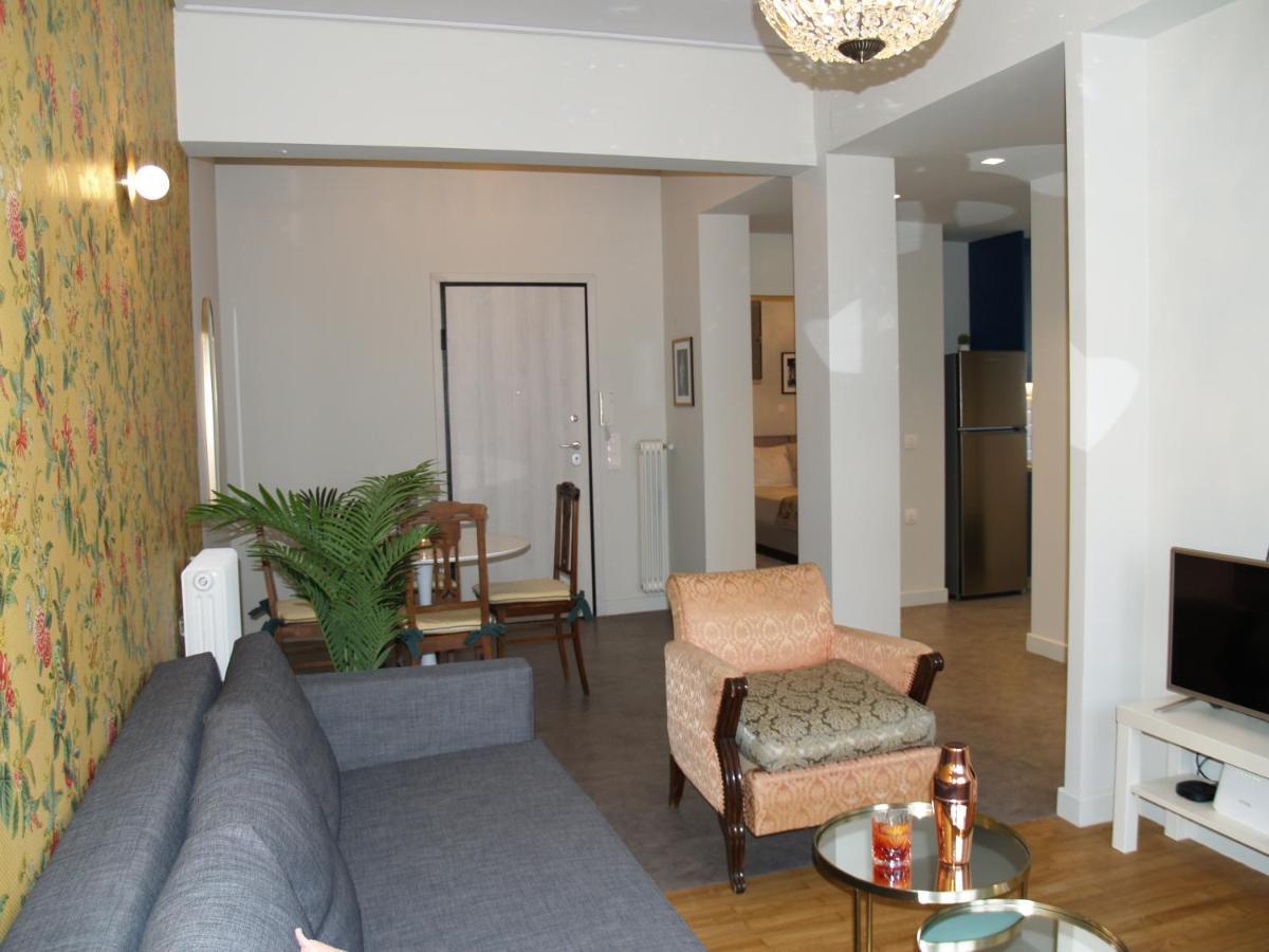 Mrs Holiday Apartment Athén Kültér fotó