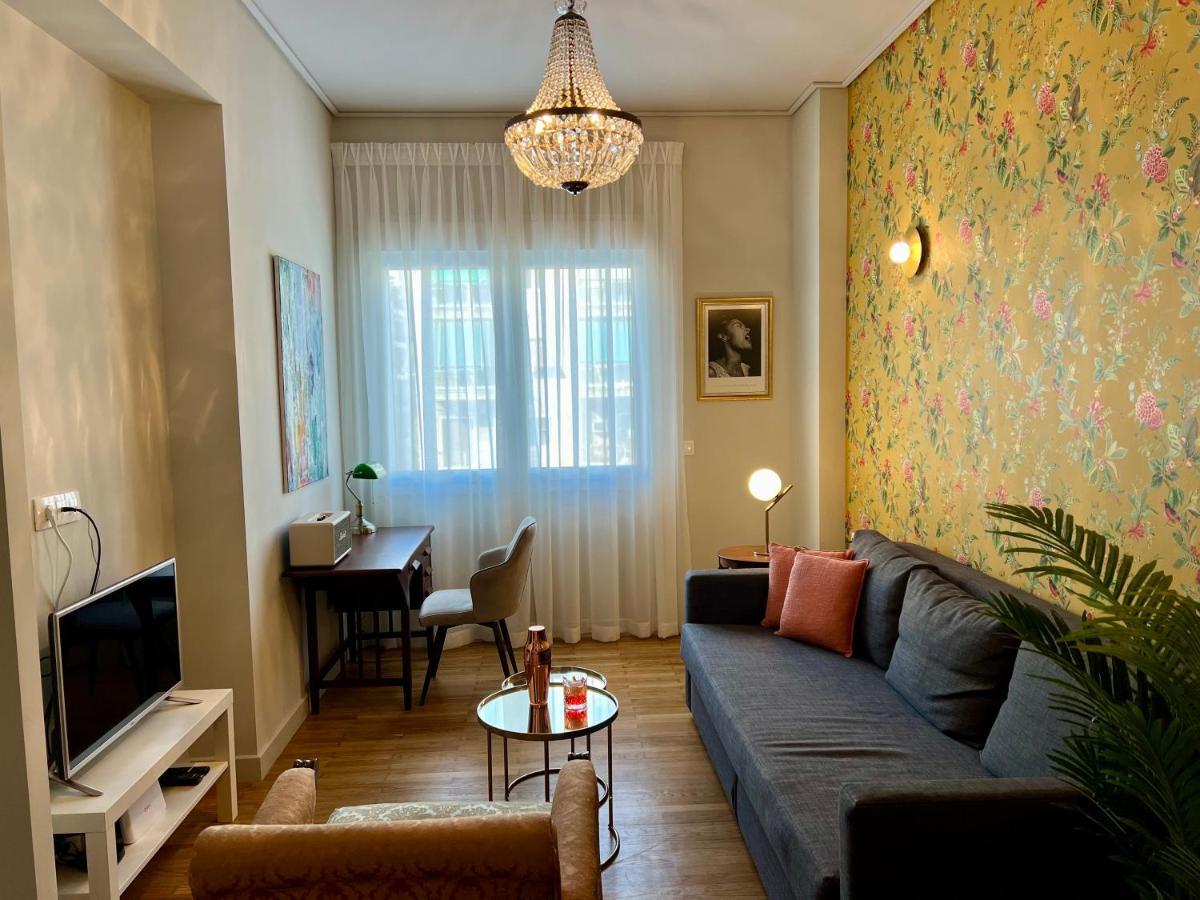 Mrs Holiday Apartment Athén Kültér fotó